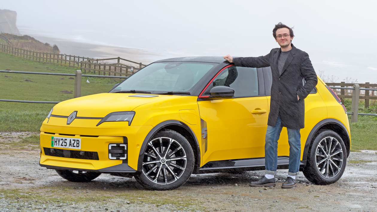 I gave the Renault 5 a spotless report card but now it's tarnished by condensation | Auto Express